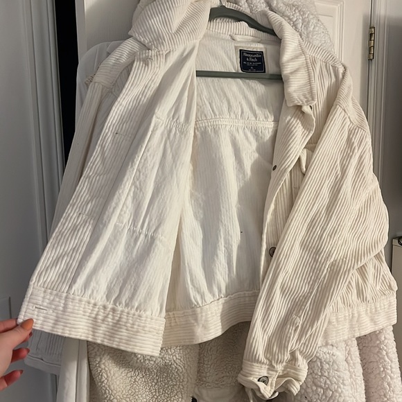 Abercrombie Cream Utility Jacket - Picture 4 of 4